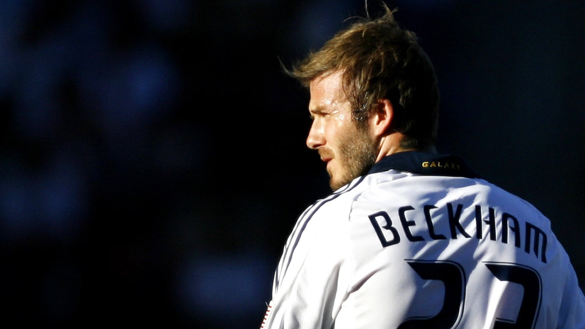 日本队进攻线表现活跃,日本队进球