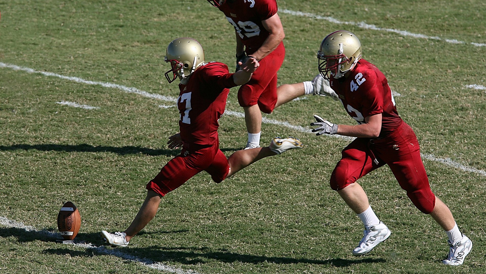特色足球文旅项目在全国多地落地,推动行业深度融合,足球特色学校文化手抄报